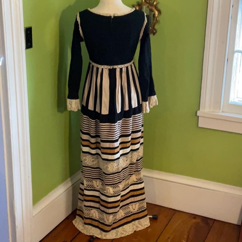 Vintage 70s Georgia Charuhas maxi dress - Picture 4 of 5